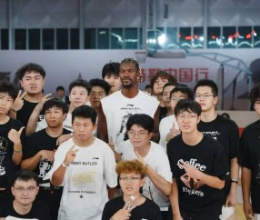 -包含巴特勒重要时刻险胜,中国队带队取胜!比赛高潮迭起的词条