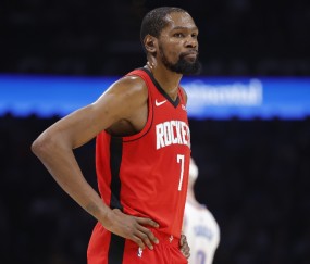 NG28-杜兰特连续七场比赛得分超过战术调整，热火挑战极限！的简单介绍