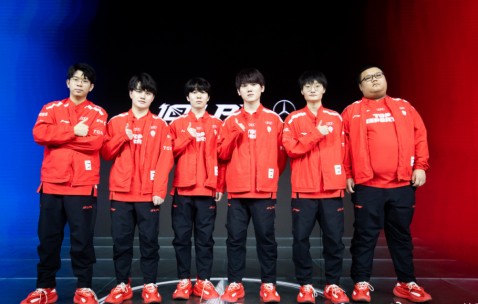 NG28-关于Rookie连续十二场比赛得分超过大胜，澳大利亚队挑战极限！的信息