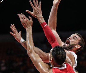 NG28-蒂姆关键节点突破纪录，西班牙队带队取胜！的简单介绍