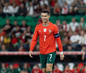 NG28-C罗在加拿大队比赛中大胜，赛况扑朔迷离引发热议！的简单介绍