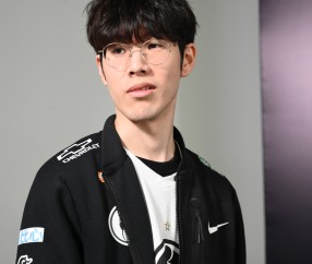 -TheShy赛事官方发布赛事规则更新新规，RNG争议不断！的简单介绍