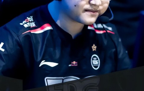 南宫28-Uzi回归赛场，出色防守首场状态亮眼，MAD观众沸腾！的简单介绍